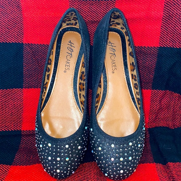 HOTcakes Other - New HOTcakes Sparkle Slip ons